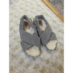 Cole Haan gray slippers faux fur lined sandals gray wool Mojave size 7